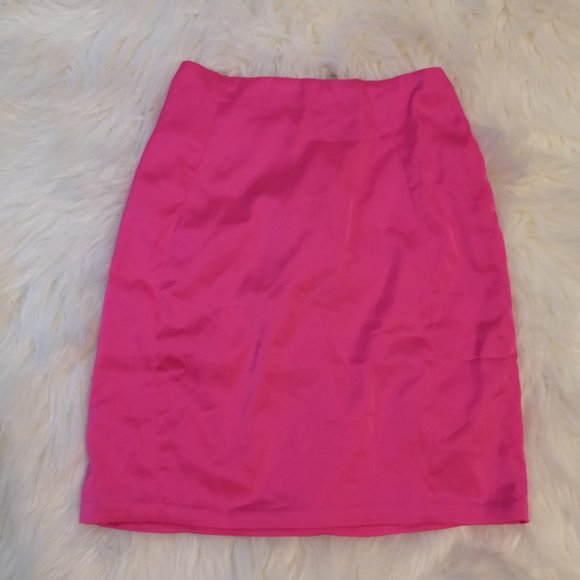 Oh Polly "Chic of Nature" Satin Mini Skirt in Neon Pink - Picture 3 of 5